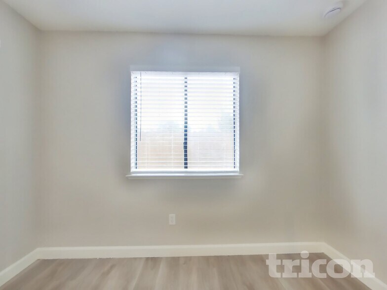 Building Photo - 3708 Trapper Ct