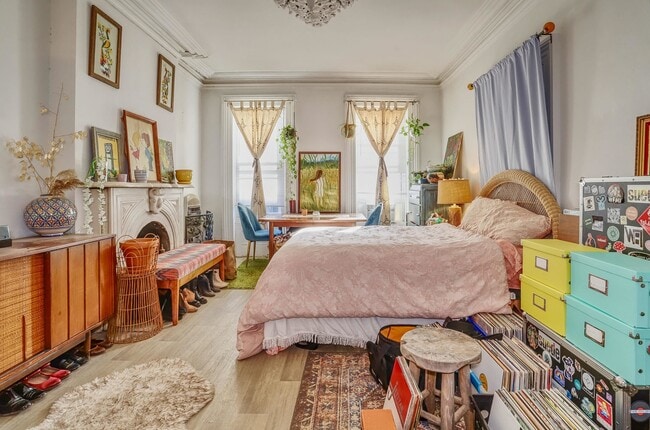 Building Photo - 271 Ogden Ave.