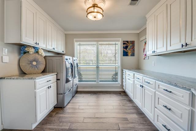 Building Photo - 532 W Five Mile Pkwy