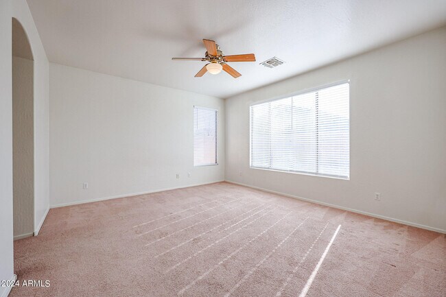 Building Photo - 11617 W La Reata Ave