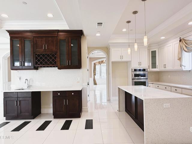 Building Photo - 5020 Camellia Ave