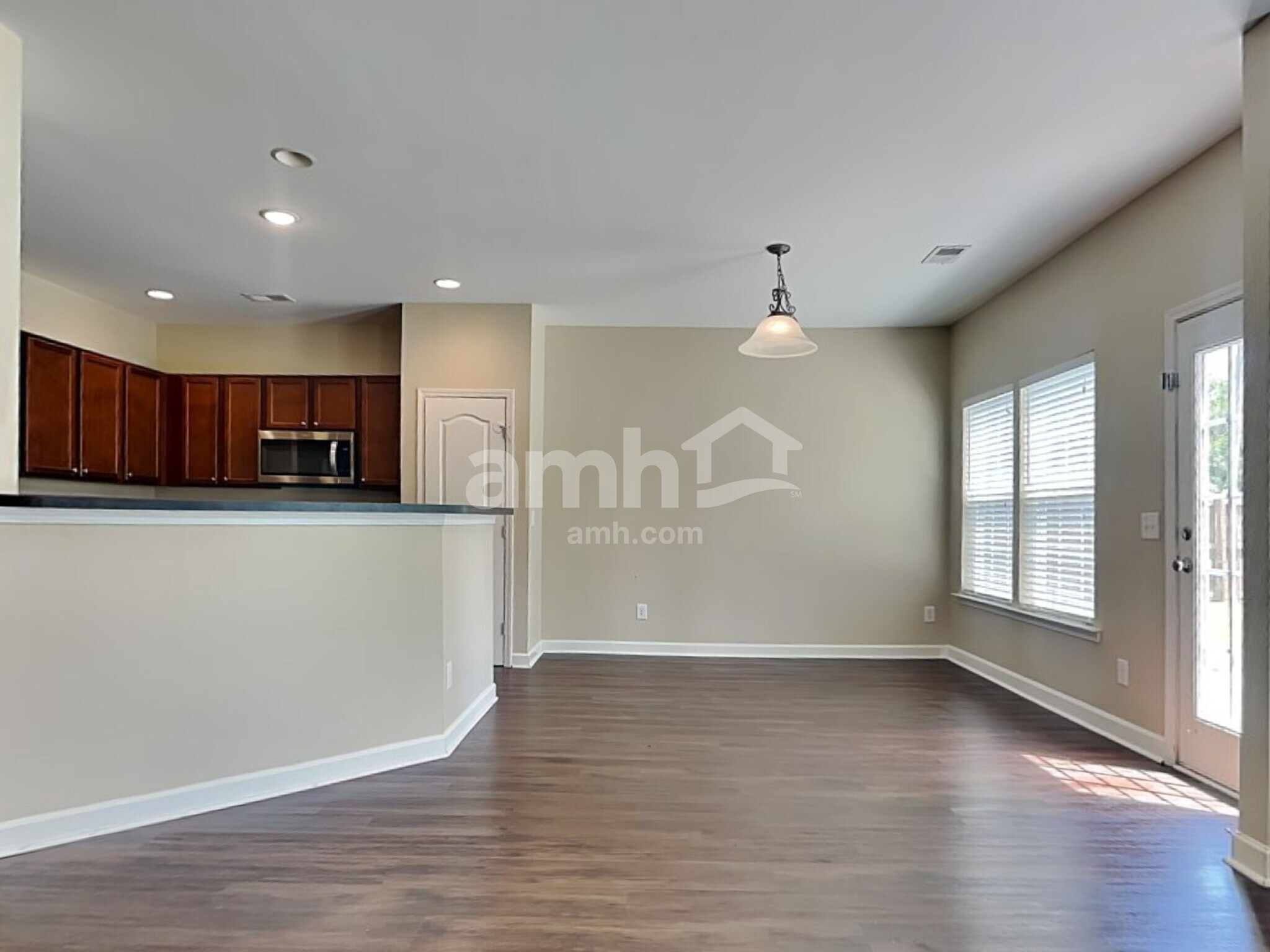 Building Photo - 3048 Adventure Way