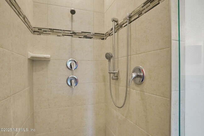 Building Photo - 3209 Crocus Ln