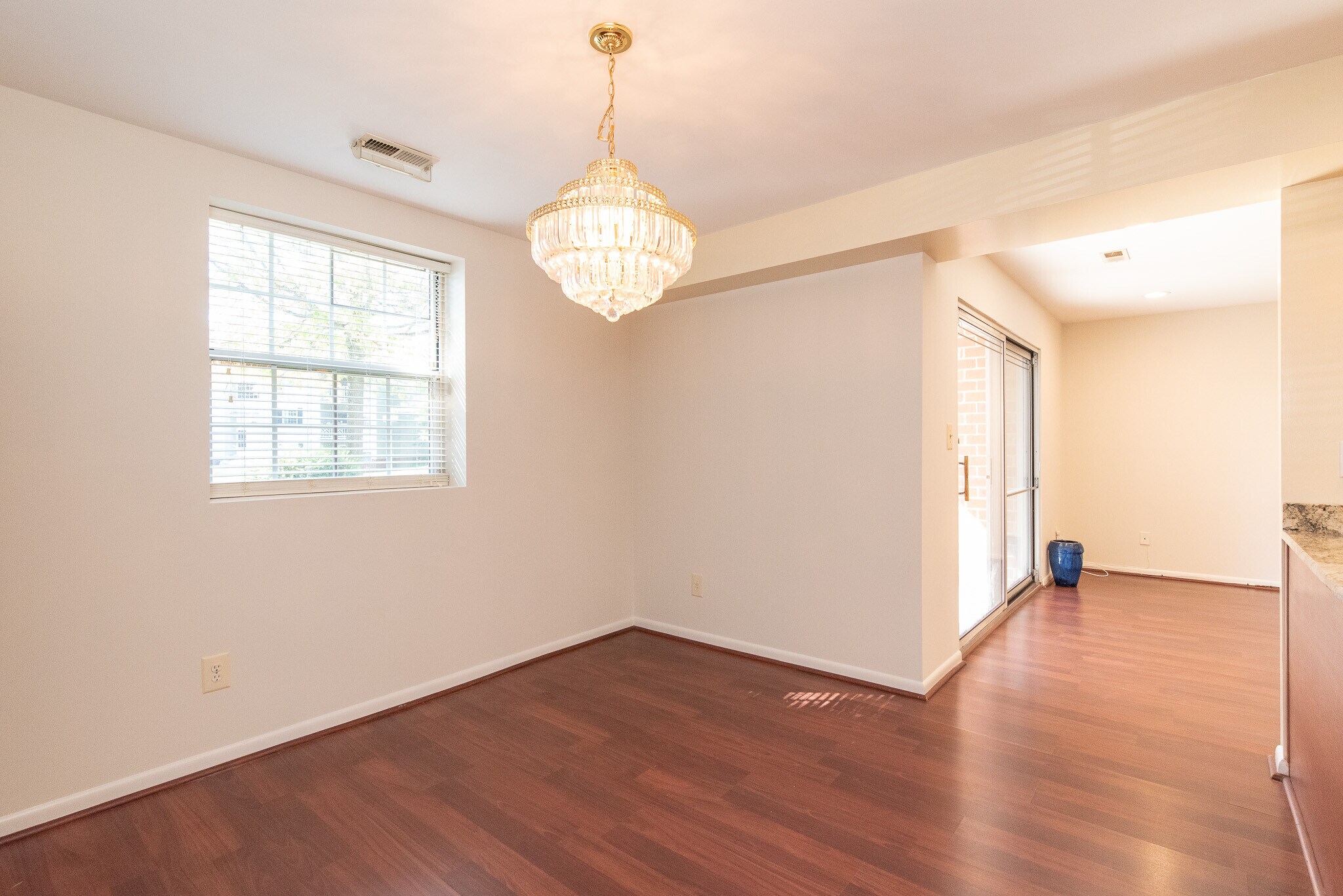 Building Photo - 112 Castletown Rd