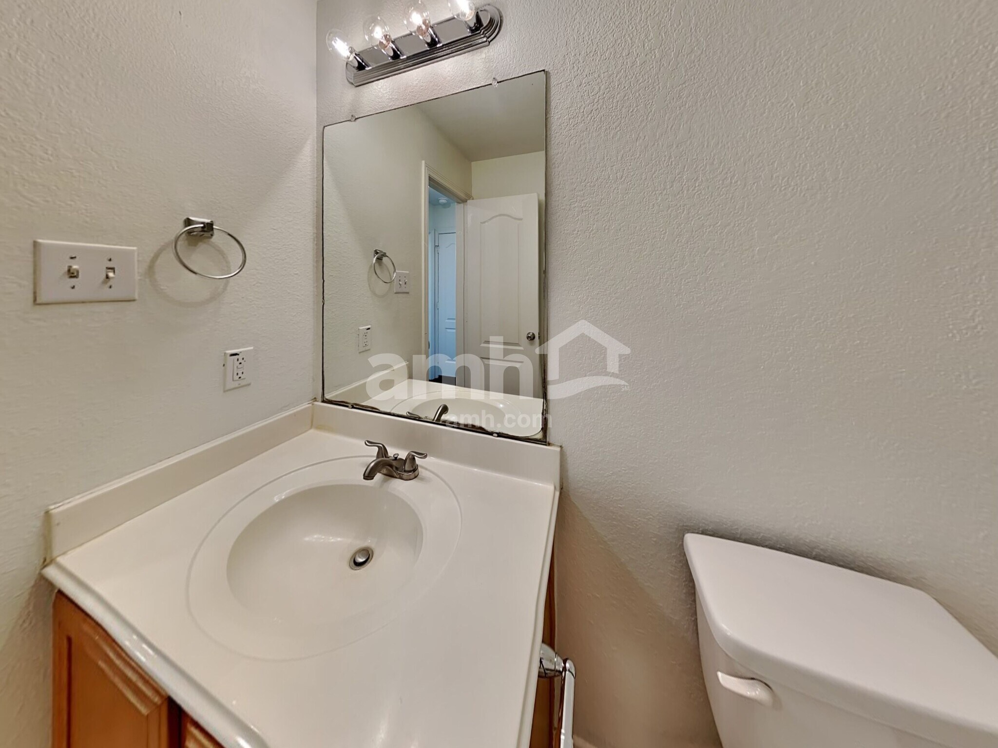 Building Photo - 202 Splintered Arrow Dr