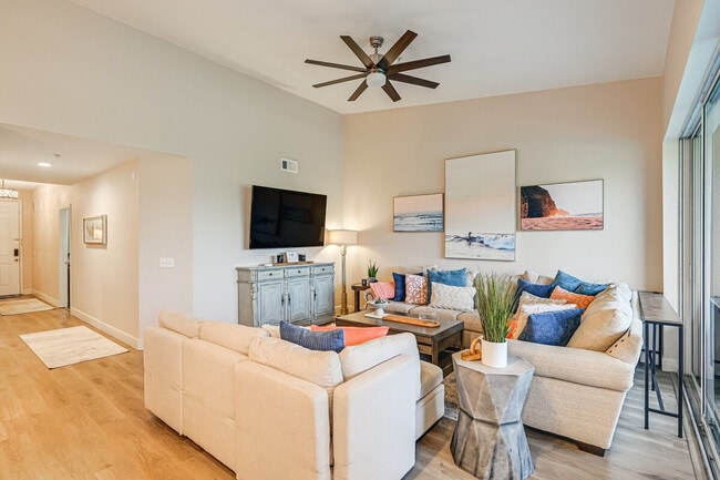 Building Photo - 6824 Sterling Greens Dr