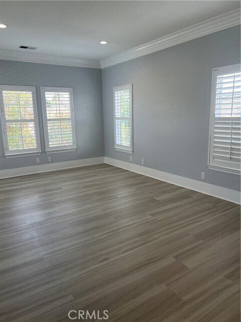 Building Photo - 631 Ridgeview Ct