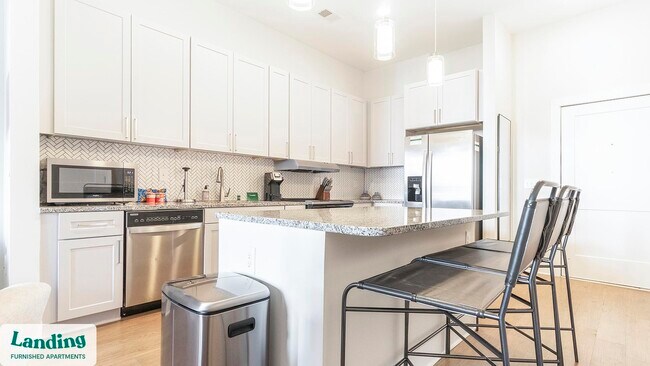 Building Photo - 305 Oberlin Rd