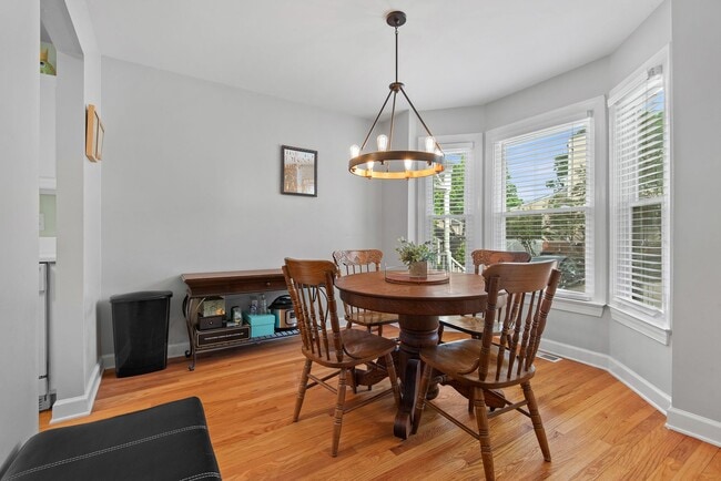 Building Photo - 2803 Sterling Park Dr