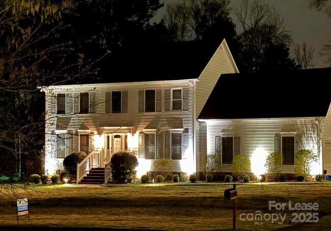 Building Photo - 7232 Sheffingdell Dr