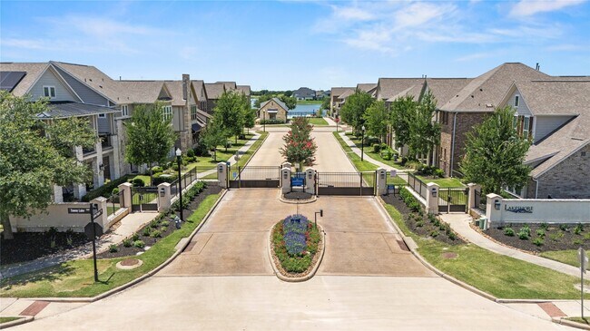 Building Photo - 9679 Towne Lake Pkwy