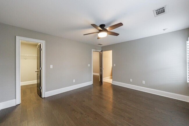 Building Photo - 11760 Stratham Dr