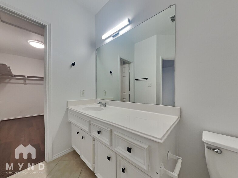 Building Photo - 1210 Palmer St