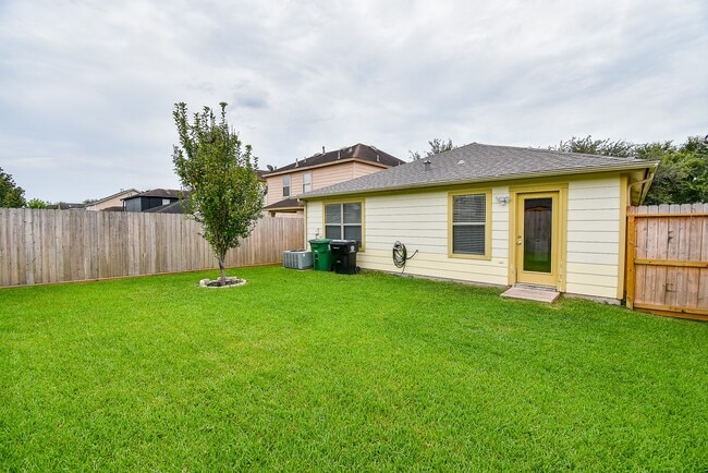 Building Photo - 2631 Skyview Trace Ct