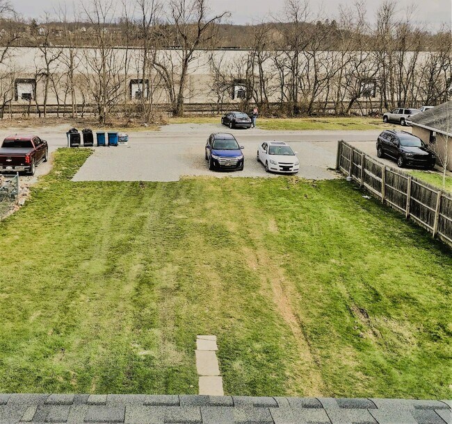 Building Photo - 212 N 3rd St