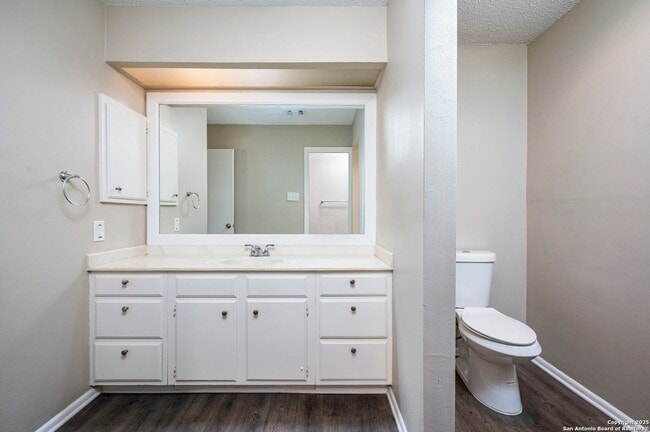 Building Photo - 1819 Babcock Rd