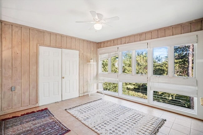 Building Photo - Furnished 2BR/2BA plus den located at Tuck...