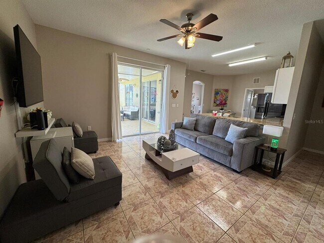 Building Photo - 2526 Jasmine Trace Dr