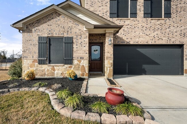 Building Photo - 13010 Red Blossom Cir