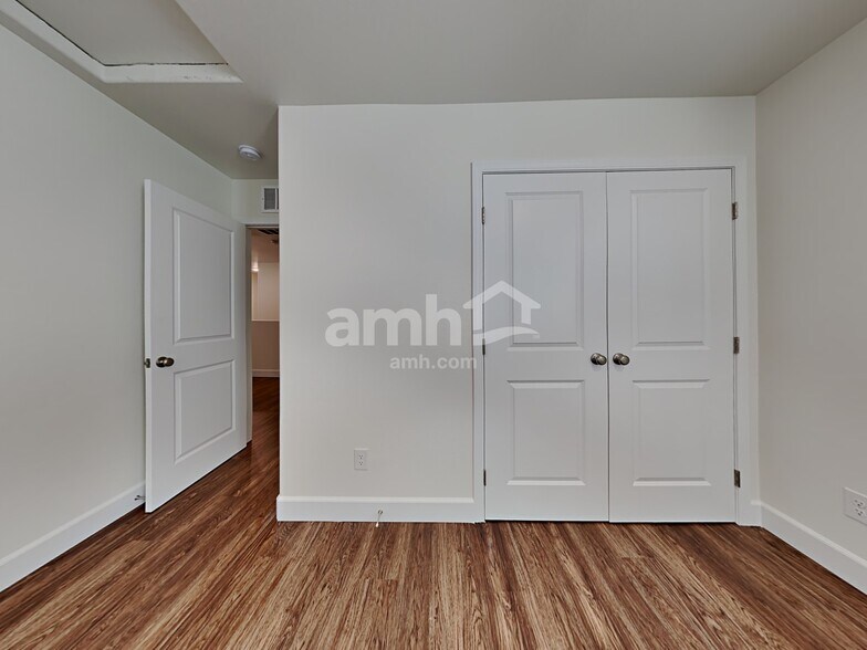 Building Photo - 72 Cabaletta Ln