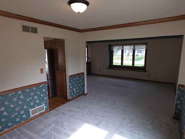 Building Photo - 4 bedroom home in Pleasant Prairie