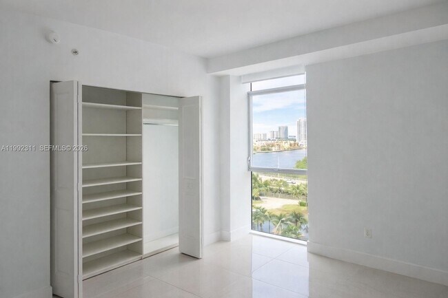 Building Photo - 400 Sunny Isles Blvd