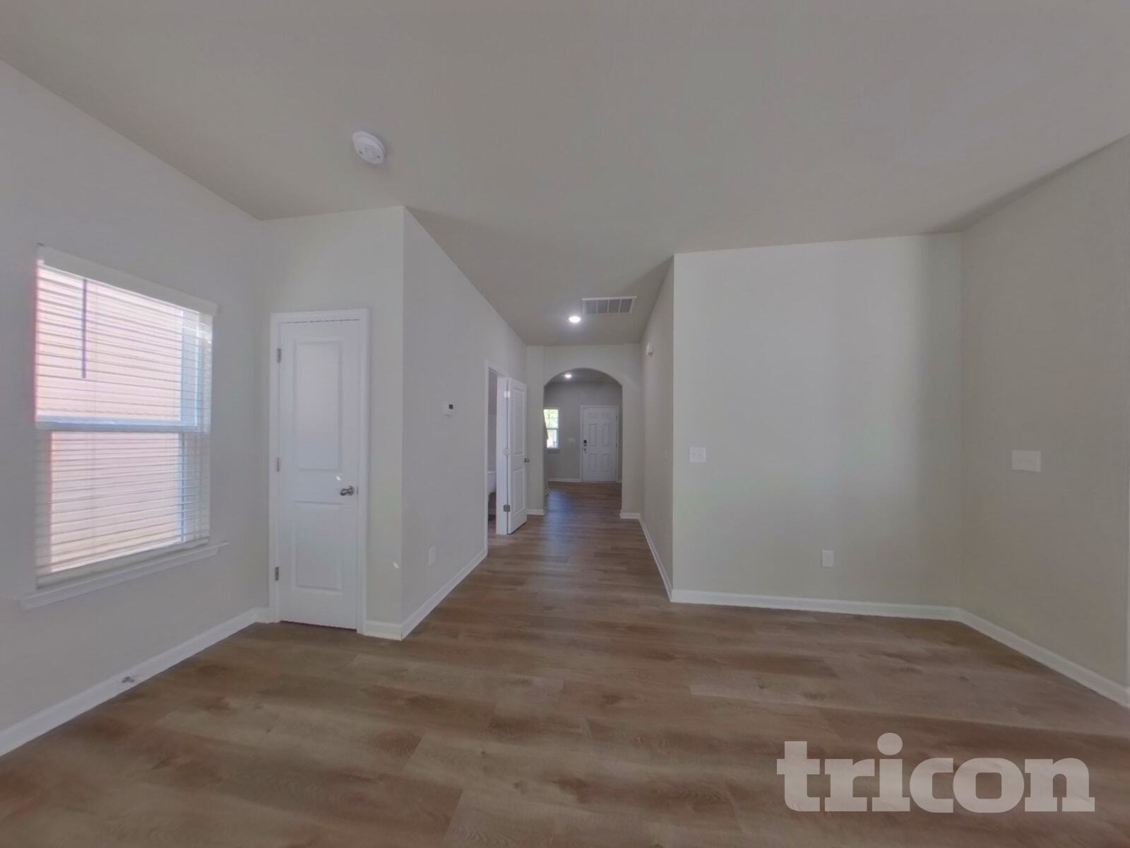 Building Photo - 201 Spring Knoll Dr