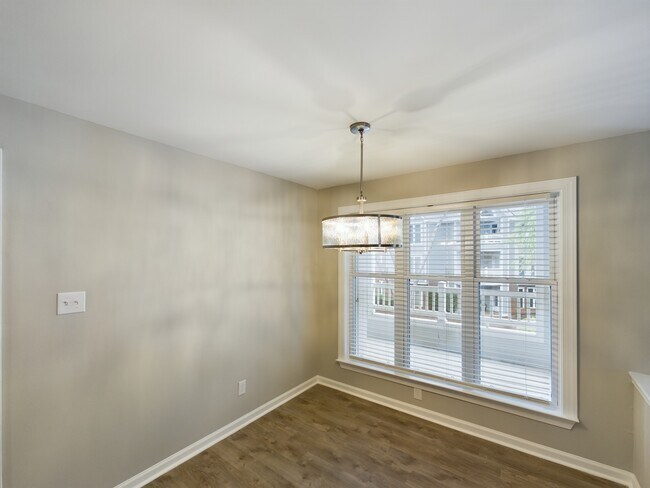 Building Photo - 1041 Wirewood Dr