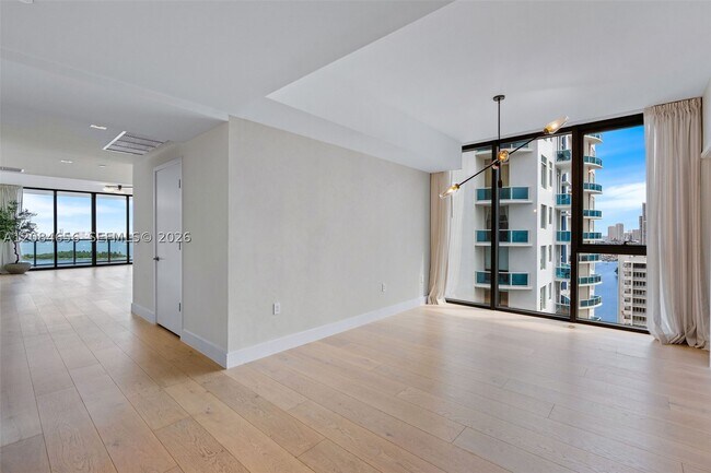 Building Photo - 788 NE 23rd St