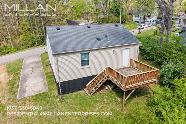 Building Photo - 117 Valley View Cir