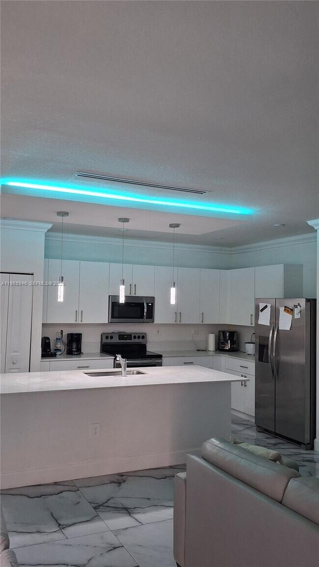 Building Photo - 26410 SW 148th Ct