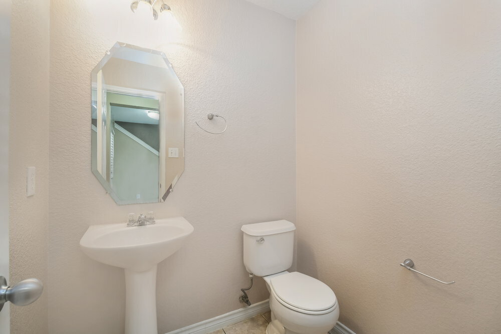 Building Photo - 5328 Nueces Ln