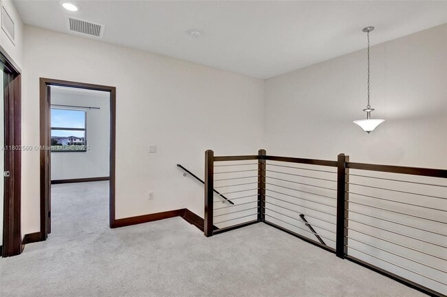 Building Photo - 16011 NW 91st Ct