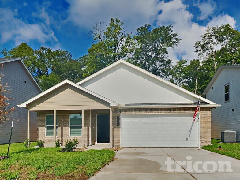 Building Photo - 10050 Cerritos dr