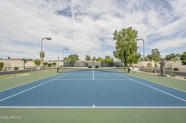Building Photo - 7322 E Sierra Vista Dr