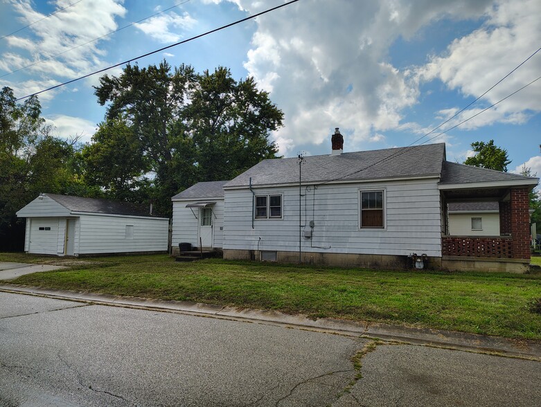 Building Photo - 4700 Ross Ave