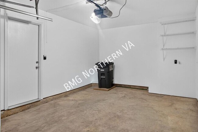 Building Photo - 6001 Keble Dr