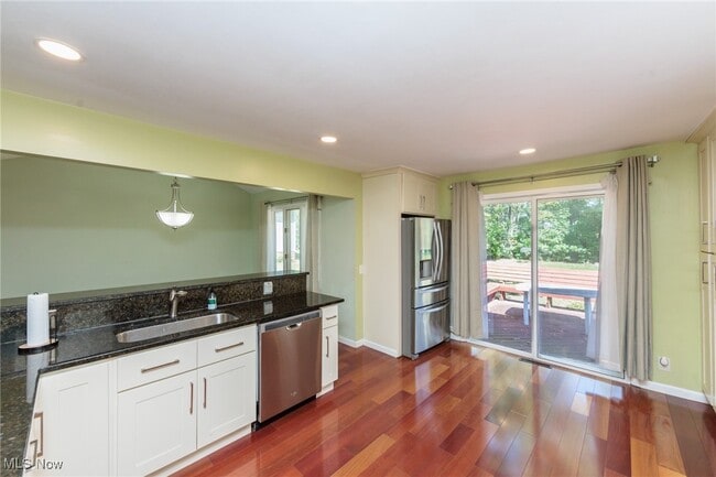 Building Photo - 25111 S Woodland Rd