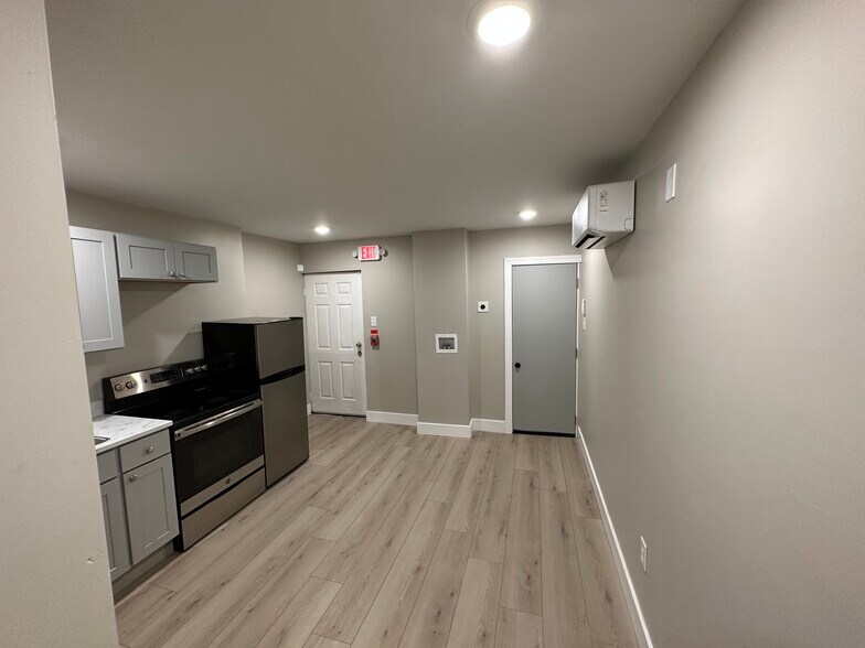 Building Photo - 4703 Penn St