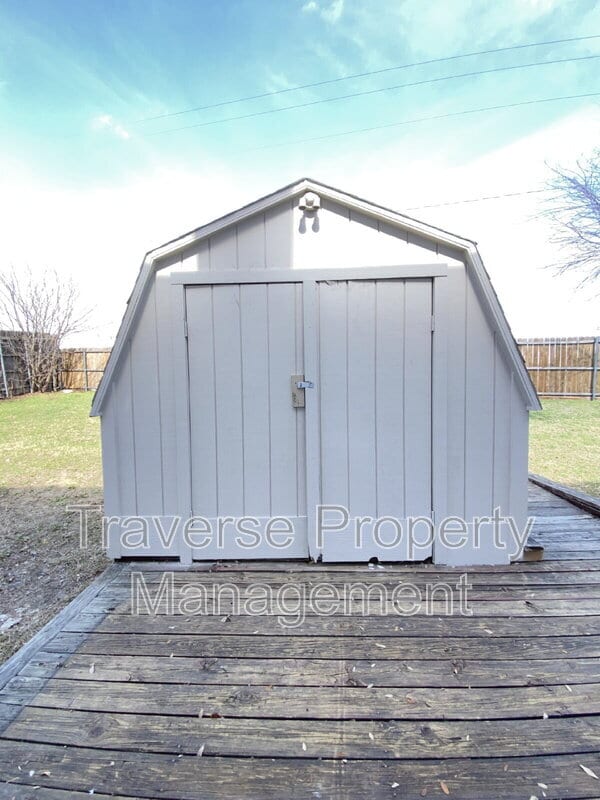 Building Photo - 5204 Vista Verde Dr