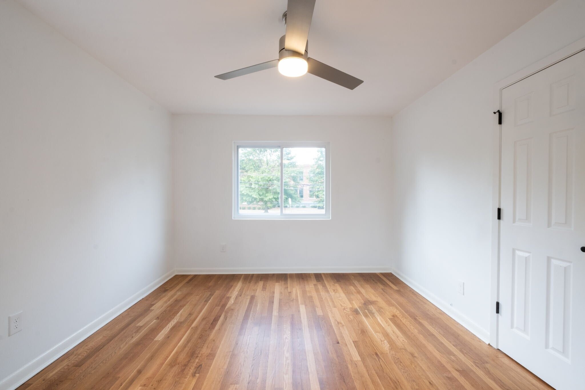 Building Photo - 1437 Lucile Ave SW