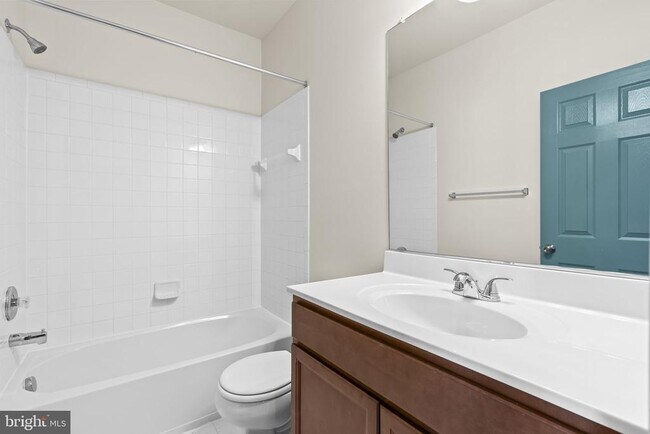 Building Photo - 3030 Mia Ln