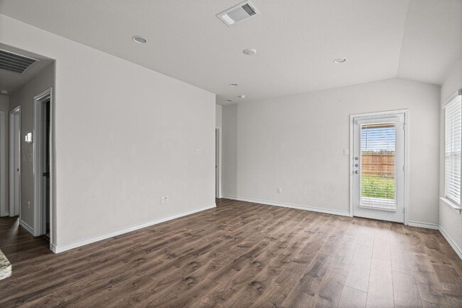 Building Photo - 388 Arbor Hills