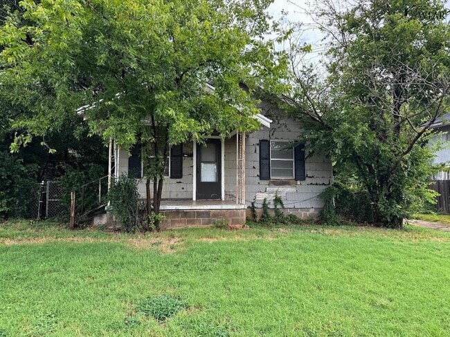 Primary Photo - 2406 Ave D