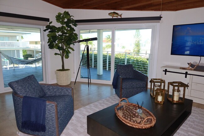 Building Photo - 104 Primrose Ln