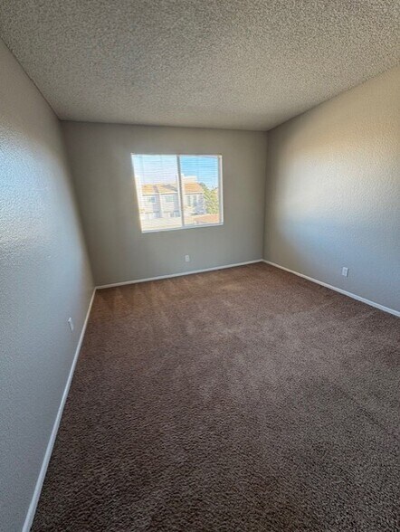 Building Photo - 5542 Orange Ave