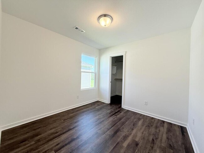 Building Photo - 210 Eagle Edge Dr