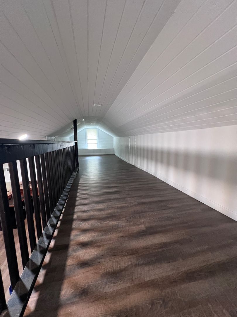 Building Photo - 4305 10th Ave