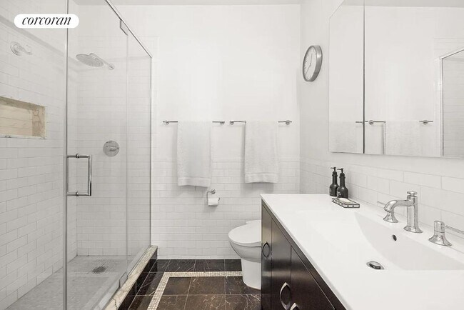 Building Photo - 96 Rockwell Pl