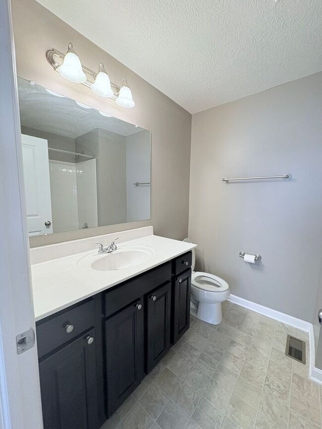 Building Photo - Charming 3 beds 2.5 bath in Blacklick!